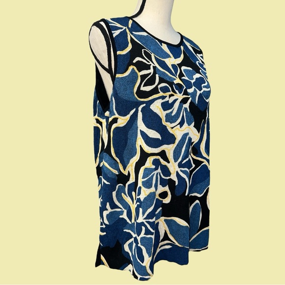 Chico’s Traveler Floral Shell Tank Top NWT - Picture 2 of 8